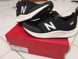 New Balance UA900 BNB Size 43