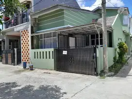 dijual rumah strategis