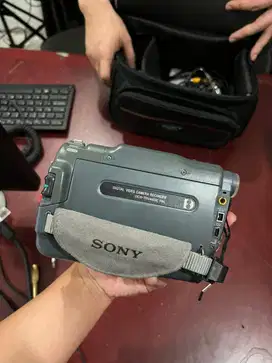 Handycam Sony Multi Sistem TRV460E