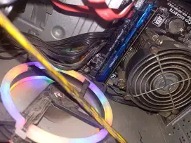 Cpu only i3 gen 4 + vga rx 570 8gb