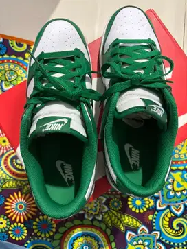 (PRELOVED) Nike Dunk Low Retro