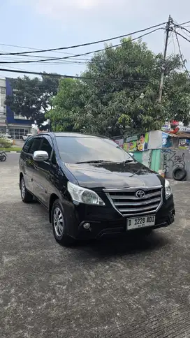Toyota Innova G 2.0 matic 2015 Dp 30jt