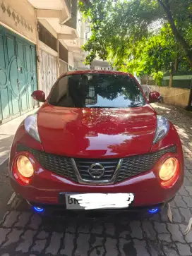 NISSAN JUKE RX RED INTERIOR A/T 2014