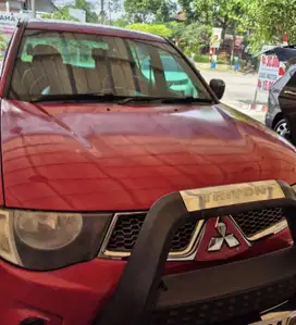 STRADA TRITON IRIT GAGAH