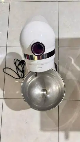 (BEKAS) Mixer Roti OSSEL 7L. Tipe:B7/HLM7A