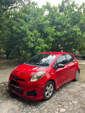 Toyota yaris 2006 A/T