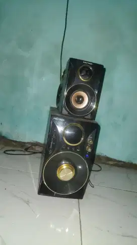 Di jual salon aktif no minus masih empuk