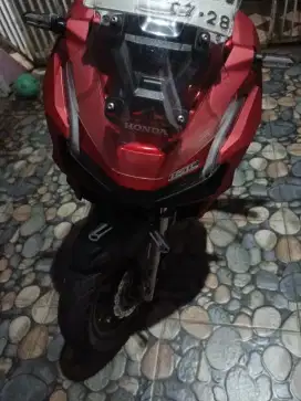 Gadai motor adv 160 abs