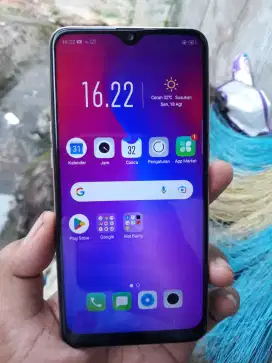 Oppo A7 4/64gb hp cas