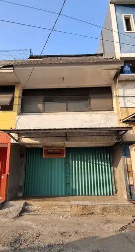 Disewakan: Ruko 3 Lantai di Pamulang. Strategis untuk Usaha
