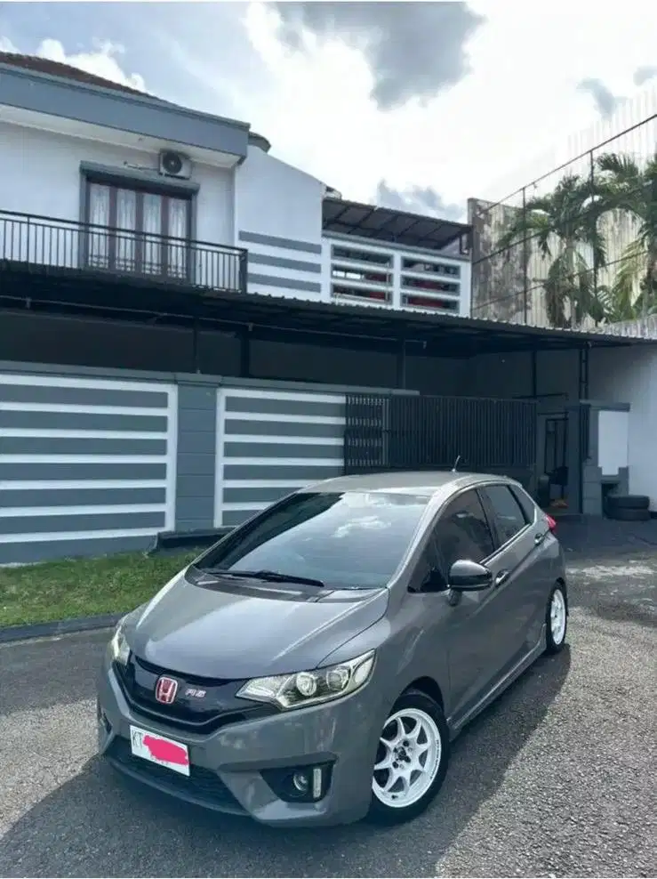 Di jual mobil honda Jazz RS