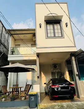 RUMAH 2 LANTAI GRAHA RAYA BINTARO - CLUSTER CELESTA