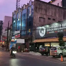 Disewakan Tempat Usaha Lokasi Strategis Jl Cihampelas Bandung