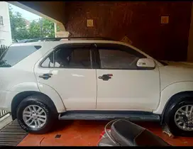 Toyota Fortuner 2012 Bensin