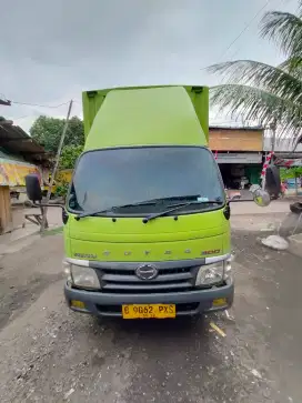 HINO DUTRO 110LD ORISINIL TAHUN 2018 BOX JUMBO