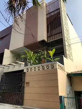 Rumah Baru Pluit Selatan 10x20 SHM Full Furnished Interior Mewah