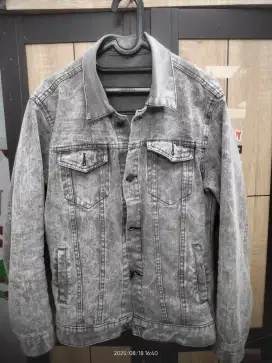 JAKET LEVIS SIZE L