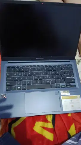 Laptop Asus Vivobook M1403QA RAM 8GB SSD 512