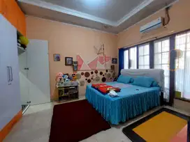 Dijual Rumah nyaman siap huni lingkungan tenang dan sejuk Royal View
