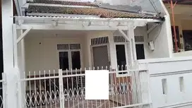 DIJUAL RUMAH STANDARD DI KOMPLEK GADING MAS BARAT (djk)