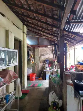 Rumah Lawas di Tengah Kota dekat Kampus UKDW