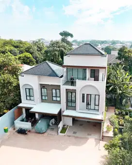 Jual Rumah 3 Lantai Hanya 2.4 M CLUSTER DEKAT MRT LEBAK BULUS