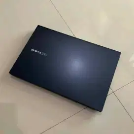 ASUS VIVOBOOK RYZEN 5 3500 8GB RAM 512SSD