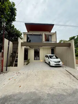 RUMAH MEWAH KONTEMPORER 2 LANTAI MODERN KEKINIAN -  FULLY FURNISHED