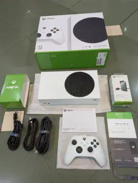 Xbox series s fullset like new