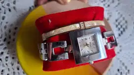 Jam Tangan Wanita vintage  Di. Or