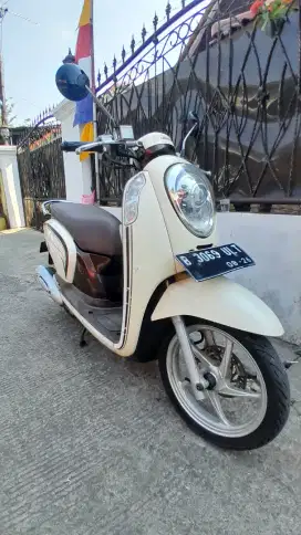 Bismillah jual honda scoopy thn 2016
