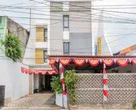 Staycation hotel RedDoorz hemat