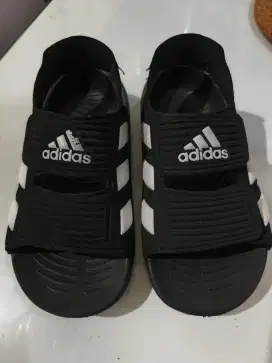 Sandal Adidas Altaswim 2.0 Size 27