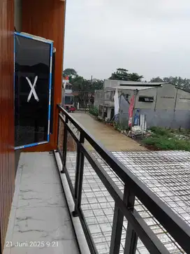 Rumah cluster cakep pinggir jalan utama unit ready stok dekat Tol