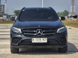Mercedes-Benz GLC200 Automatic 2019 Bensin Hitam