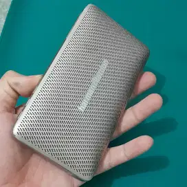 HARMAN KARDON ESQUIRE MINI 2
(MINUS SUARA PECAH KALO DIGEDEIN SUARANYA