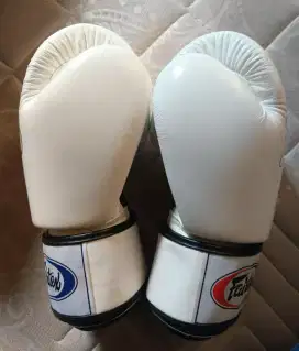 Jual saja sarung tinju/gloves boxing muaythai merek fairtex ukurn oz12