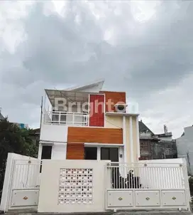 RUMAH KOST 2 LANTAI STRATEGIS DEPAN KAMPUS UIN