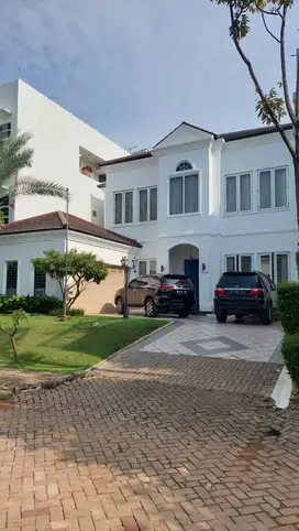 Dijual Rumah Terawat area Kemang Pratama LT 450 m2/ Bekasi Barat