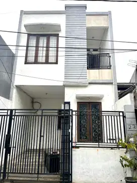 Wilson Rumah 2 Lantai Bebas Banjir Di Poris Indah