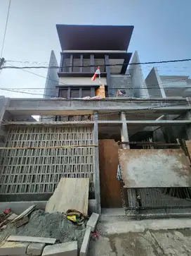 Dijual rumah baru design modern dlm komplek di pondok indah