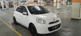 Nissan March L 1.2 AT 2010