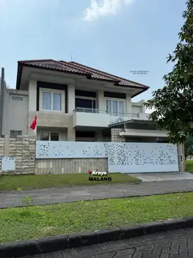 Rumah Mewah Fully Furnished Di Araya Malang