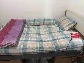tempat tidur informa 200x120