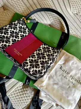 Tas kate spade sam jac flower ga jd pakai beli 3.7jt . Jual 2.6jt aja
