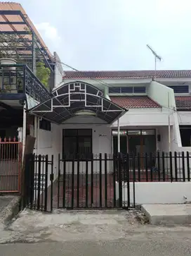 disewakan Rumah kelapa gading