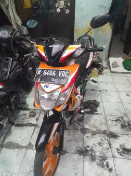 Honda blade 2011
