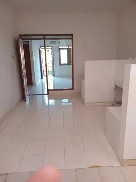 Disewakan Rumah Siap Huni di Pondok Hijau