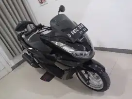 PCX 160 ABS Hitam Glossy