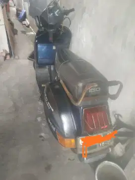 vespa exel 150 thn 1996